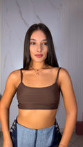 Top Eva Marrone