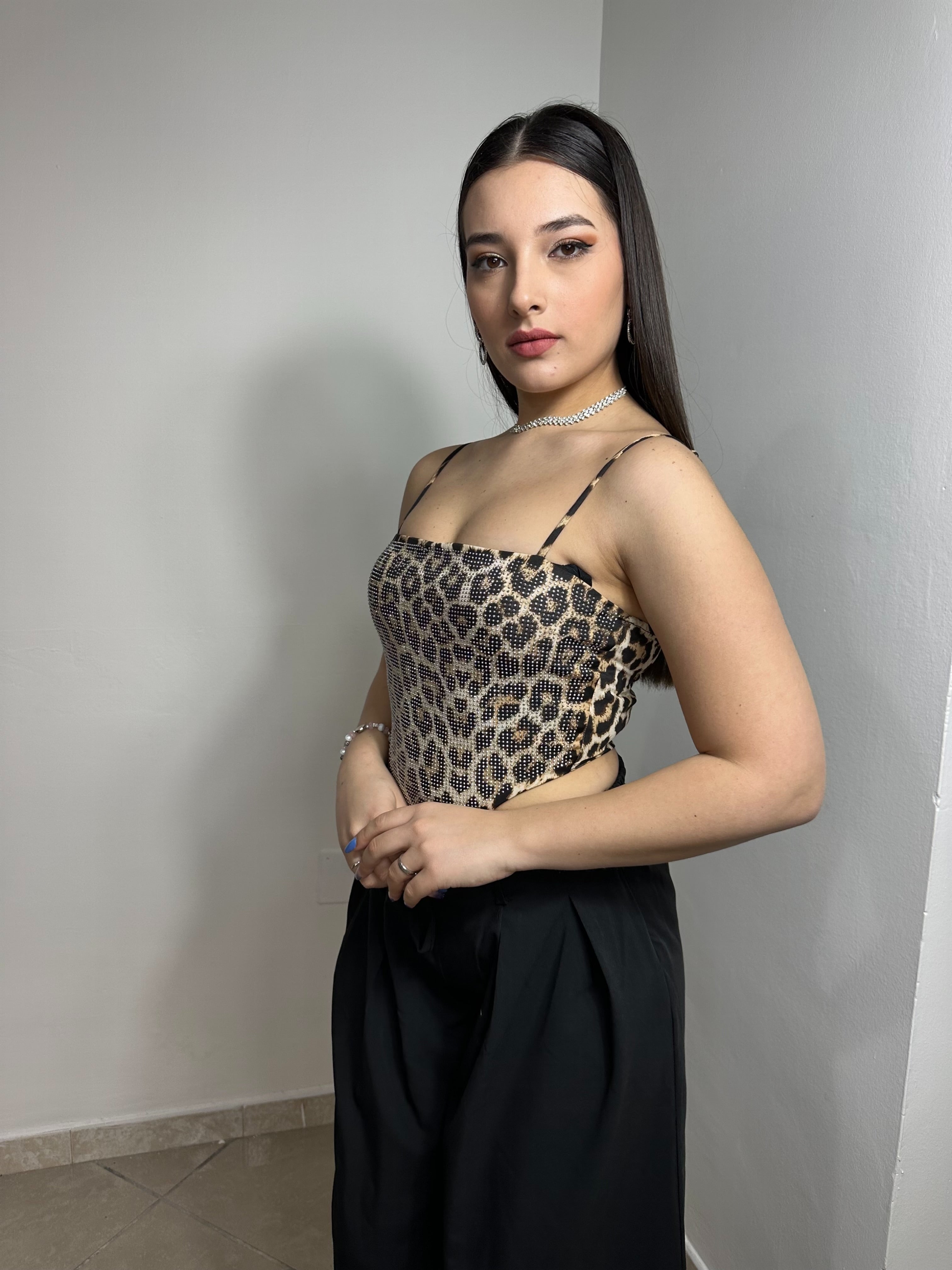 Body leopard